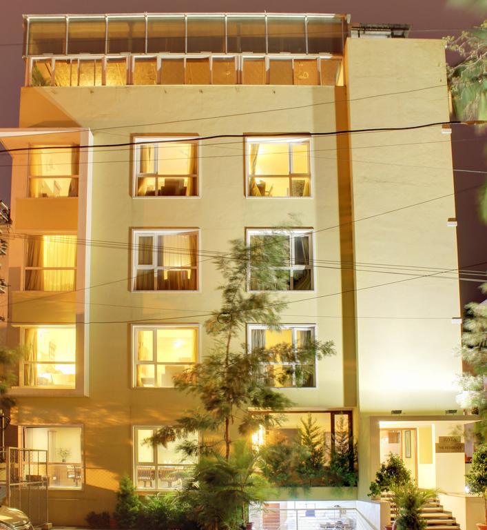 Апарт отель Justa Indiranagar Бангалор Экстерьер фото
