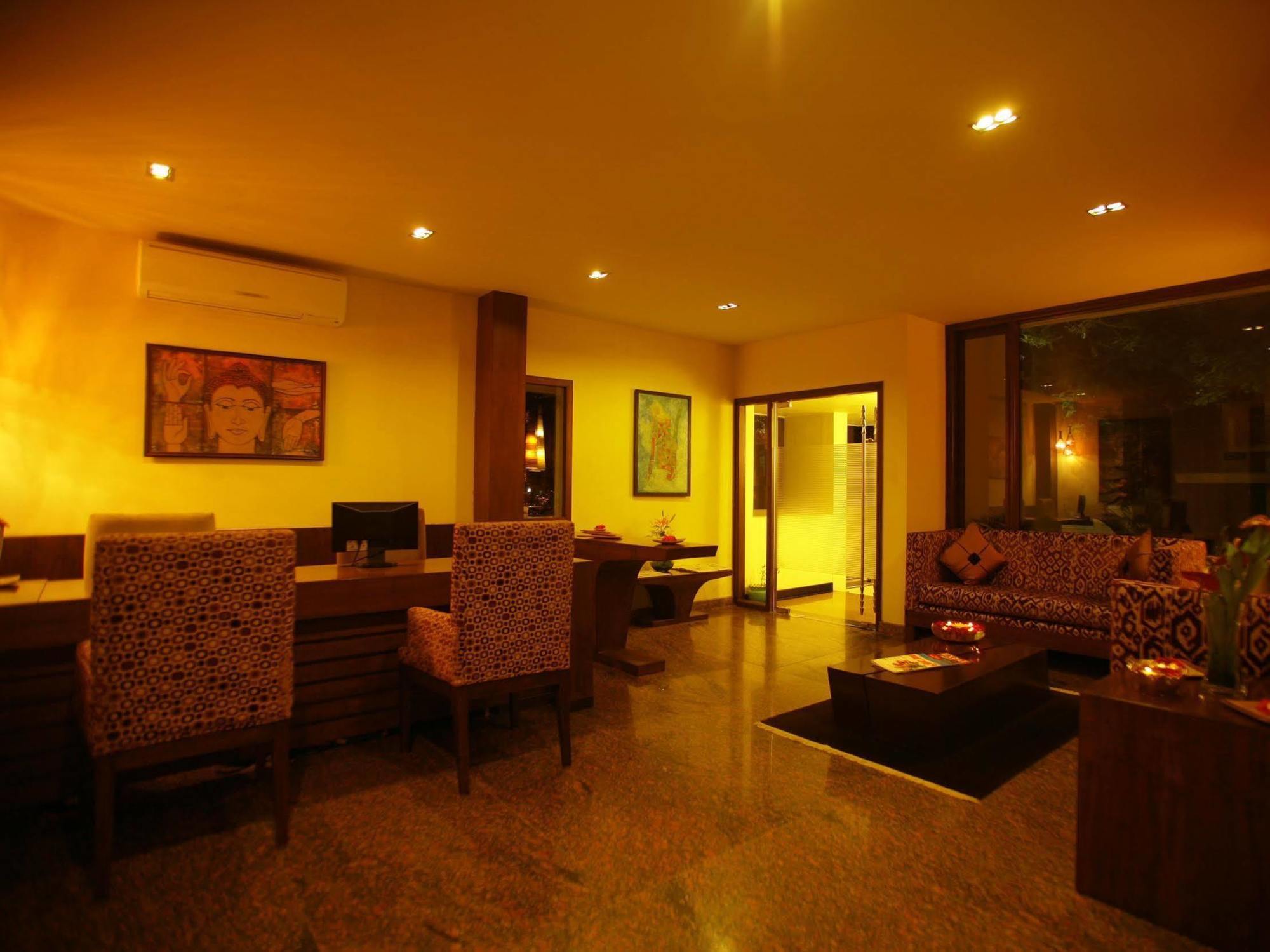 Апарт отель Justa Indiranagar Бангалор Экстерьер фото