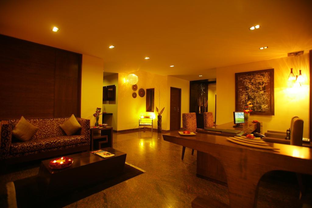 Апарт отель Justa Indiranagar Бангалор Интерьер фото